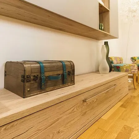 Teama Luxury Flat Syracuse